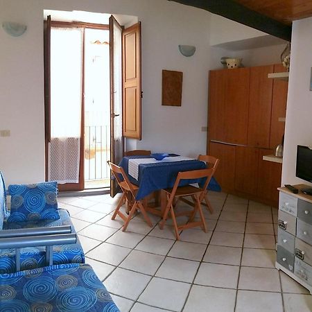 דירות ליפארי Casa Zu Peppino מראה חיצוני תמונה