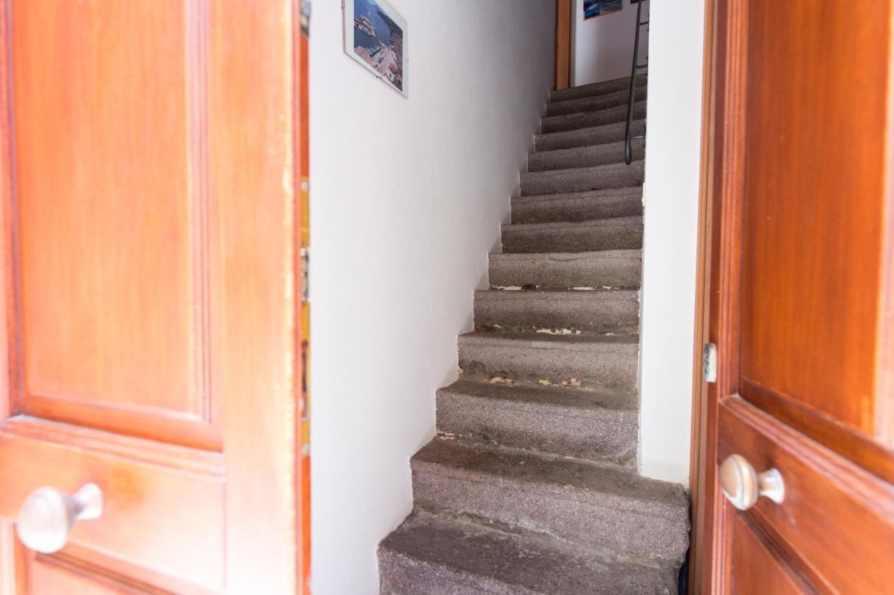 דירות ליפארי Casa Zu Peppino מראה חיצוני תמונה
