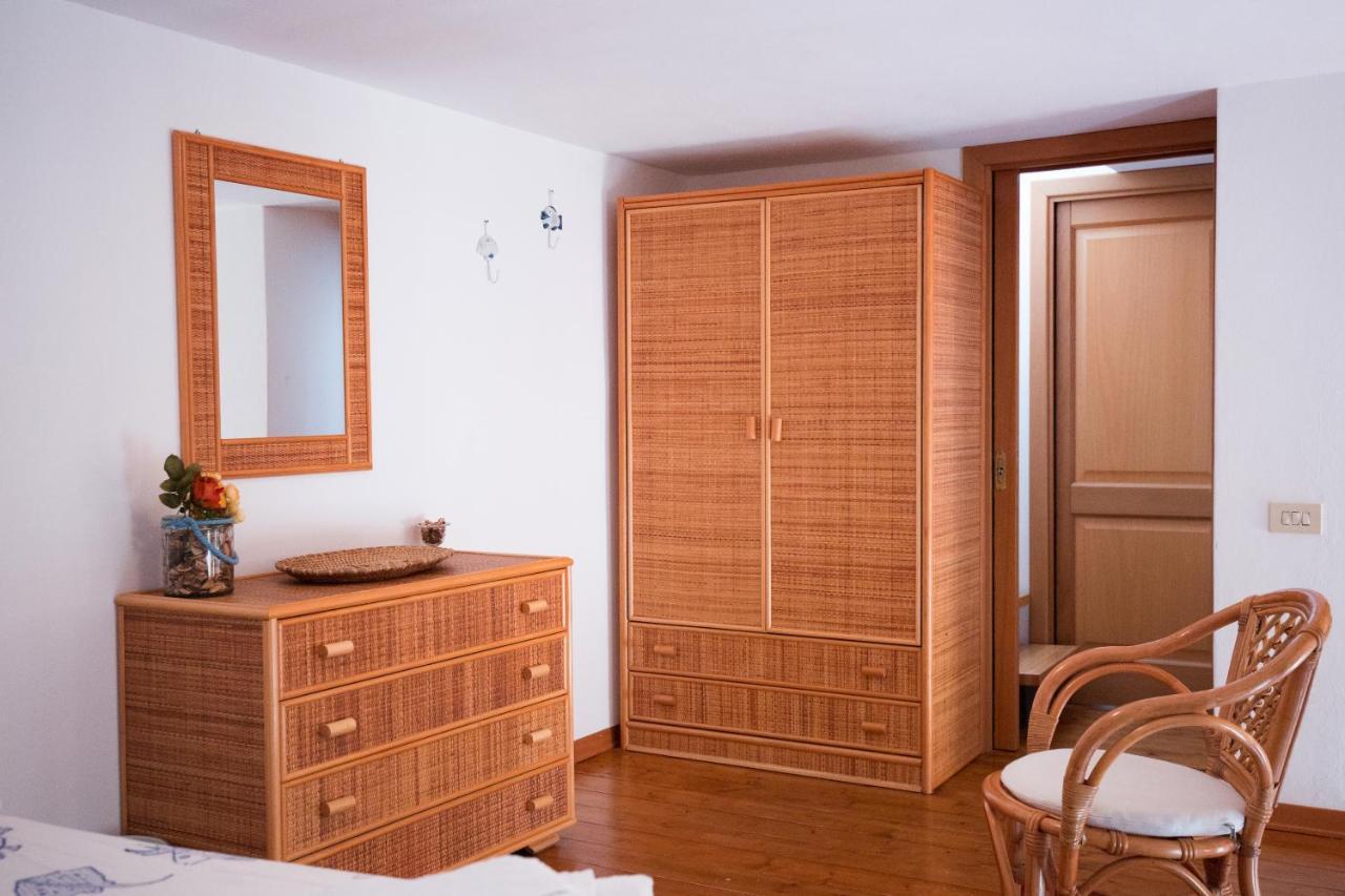 דירות ליפארי Casa Zu Peppino מראה חיצוני תמונה
