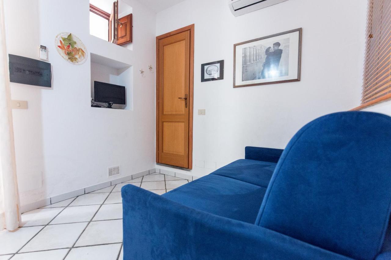 דירות ליפארי Casa Zu Peppino מראה חיצוני תמונה