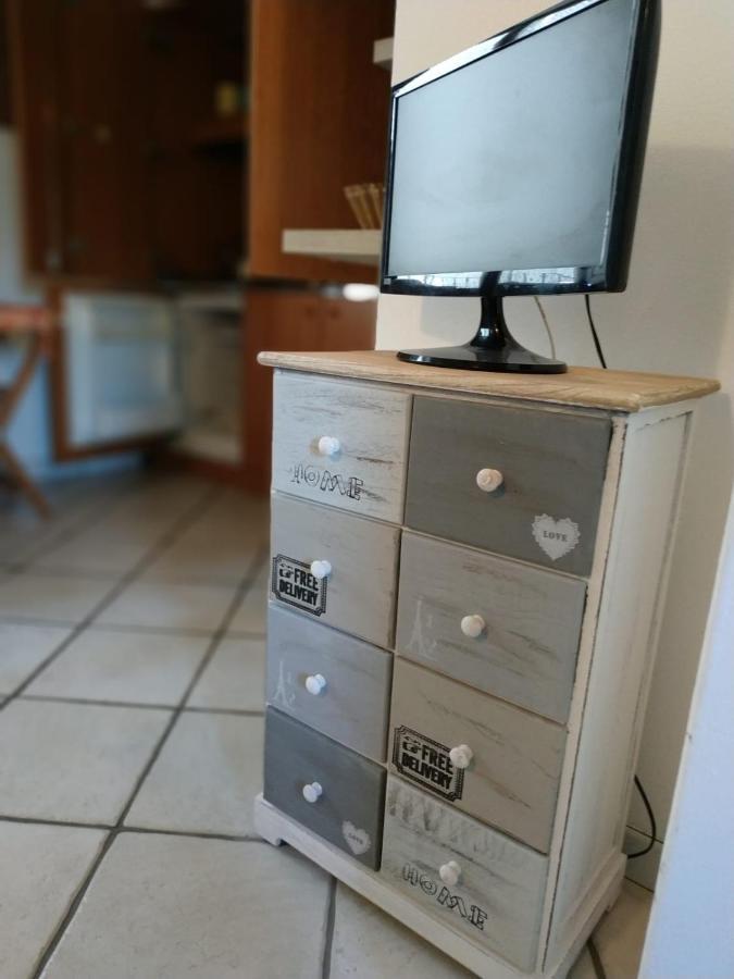 דירות ליפארי Casa Zu Peppino מראה חיצוני תמונה